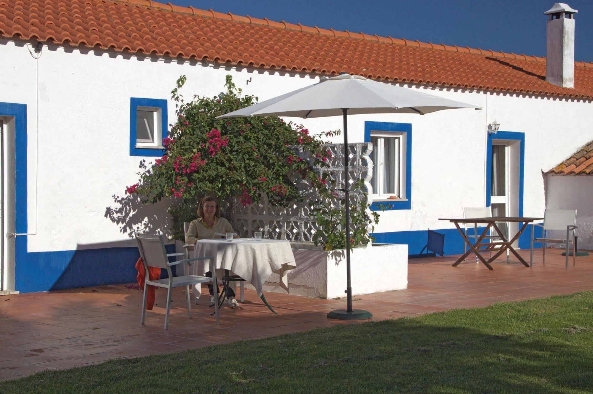 Monte Da Serralheira Agro Turismo Évora Dış mekan fotoğraf
